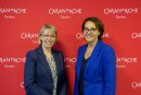 Caroline Charpier (links) ist die neue Generaldirektorin bei Caran d'Ache. Carole Hübscher übernimmt die Position als Verwaltungsratspräsidentin.