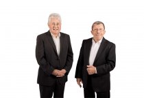 Christoph Thomas (links) und Rudolph Hanke haben ihre gesamten Kommanditanteile in die “Adolf und Christoph Thomas Stiftung“ und in die “Martin und Rudolph Hanke Stiftung“ eingebracht.